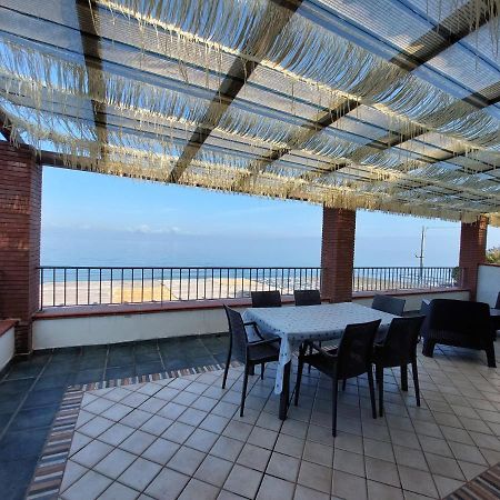 Waikiki Beach Apartments Santa Maria di Castellabate Exterior photo